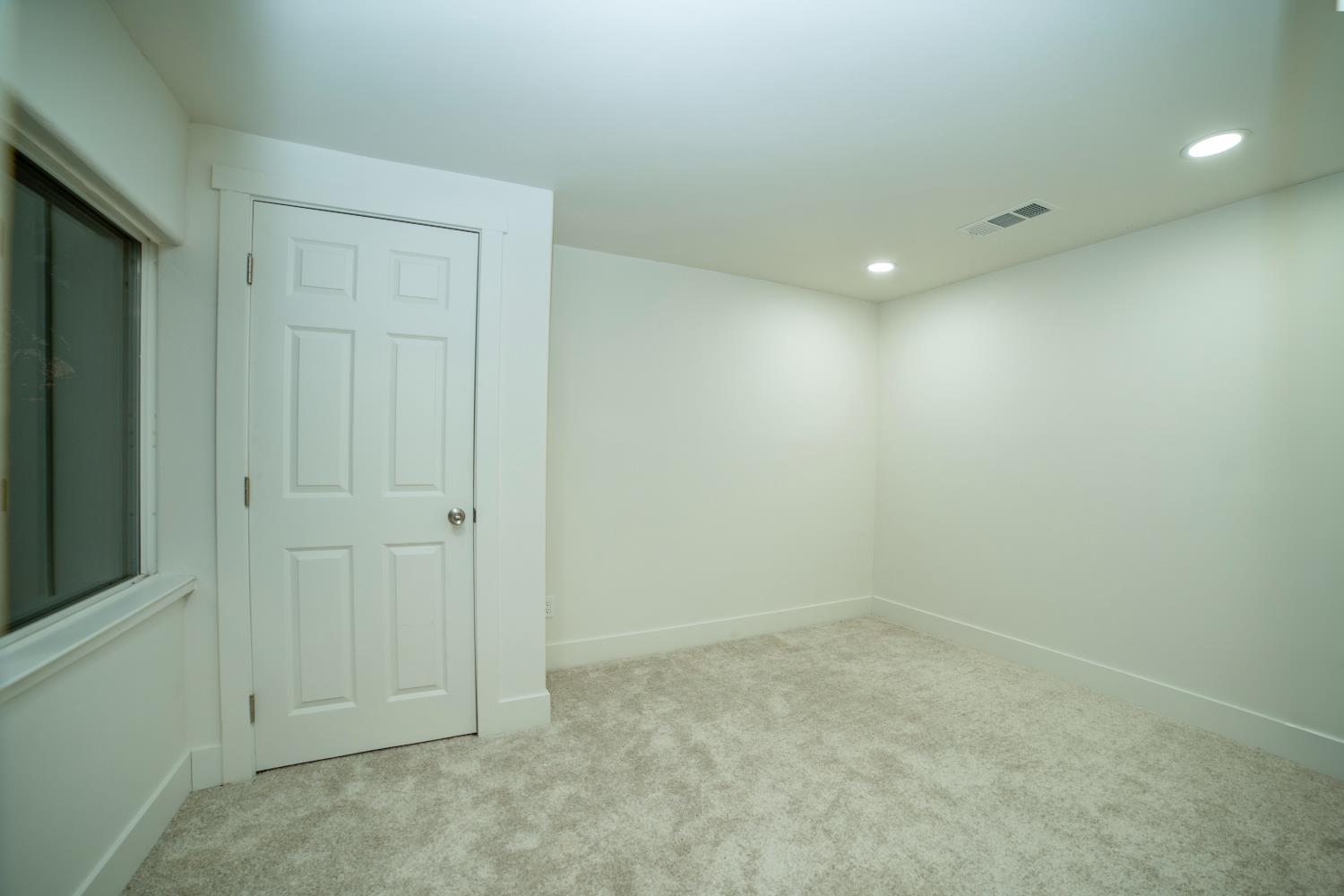 14594 Perricone Road Jamestown, CA 95327 - Photo 27 of 48 a view of an empty room