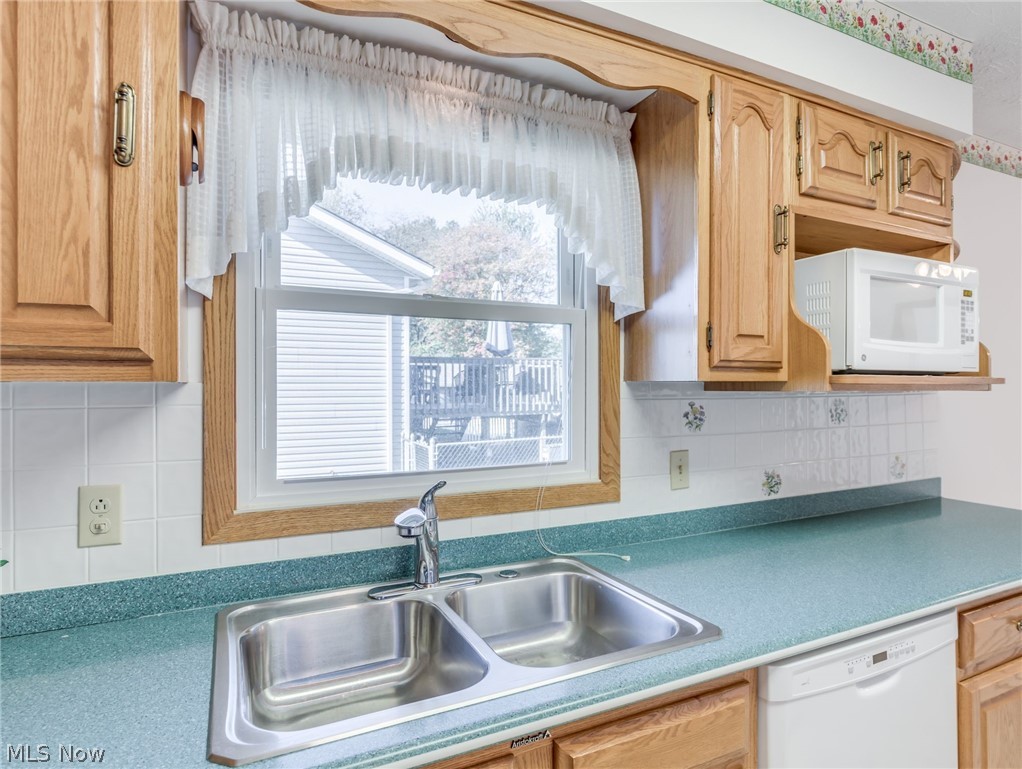 788 Bridge Road Akron, OH 44312 - Photo 8 of 22 Gallery Image 8