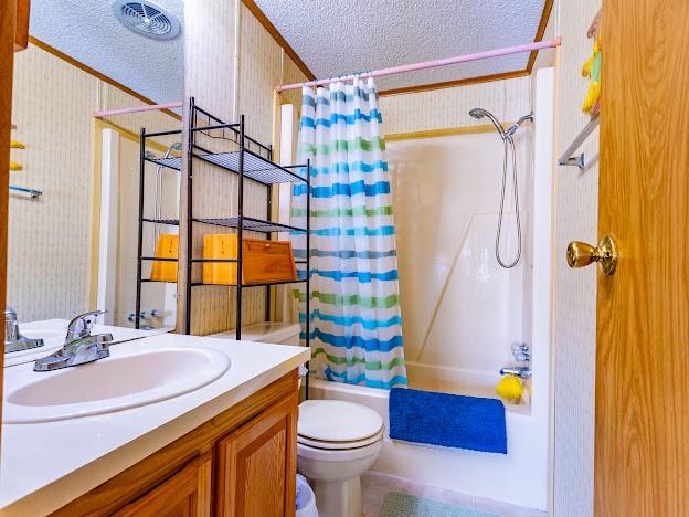 1935 Deer Trail Road Graford, TX 76449 - Photo 16 of 36 Guest Bed 2