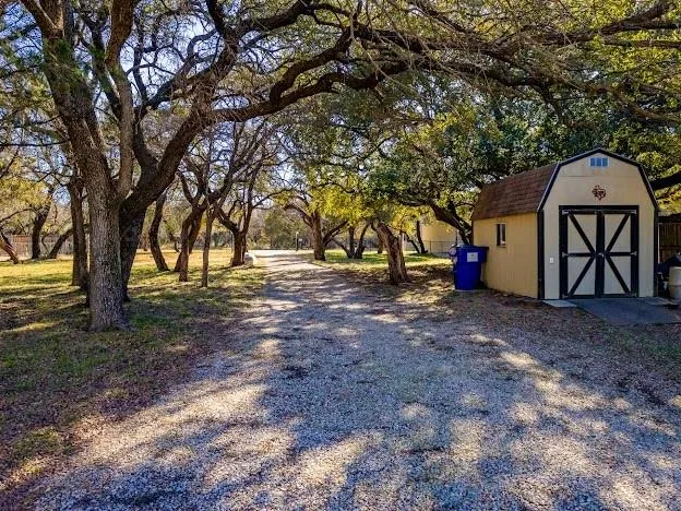 $899,000 | 1935 Deer Trail Road, Graford, TX 76449