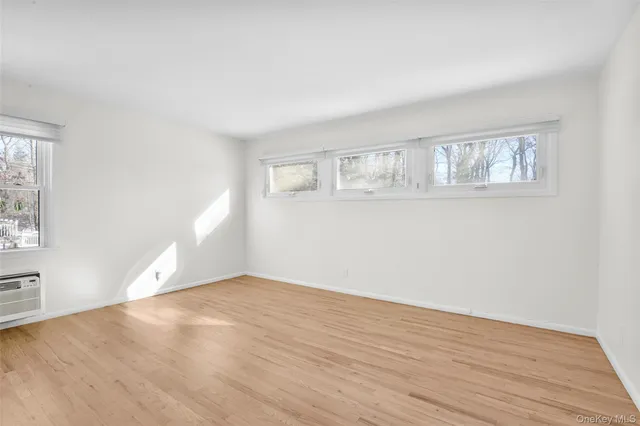 $6,000 | 25 Woodhollow Lane, New Rochelle, NY 10804