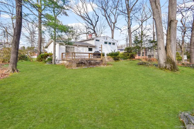 $6,000 | 25 Woodhollow Lane, New Rochelle, NY 10804