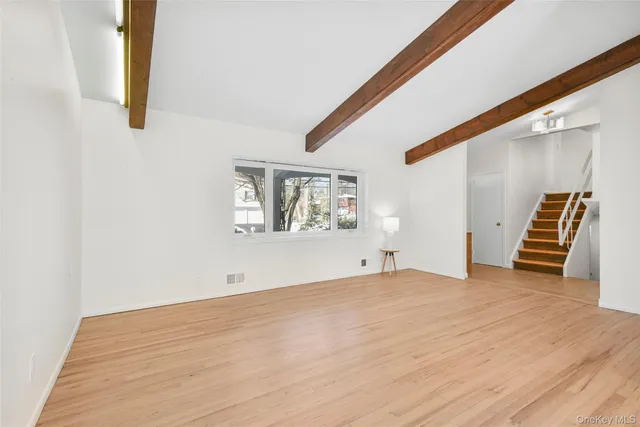 $6,000 | 25 Woodhollow Lane, New Rochelle, NY 10804