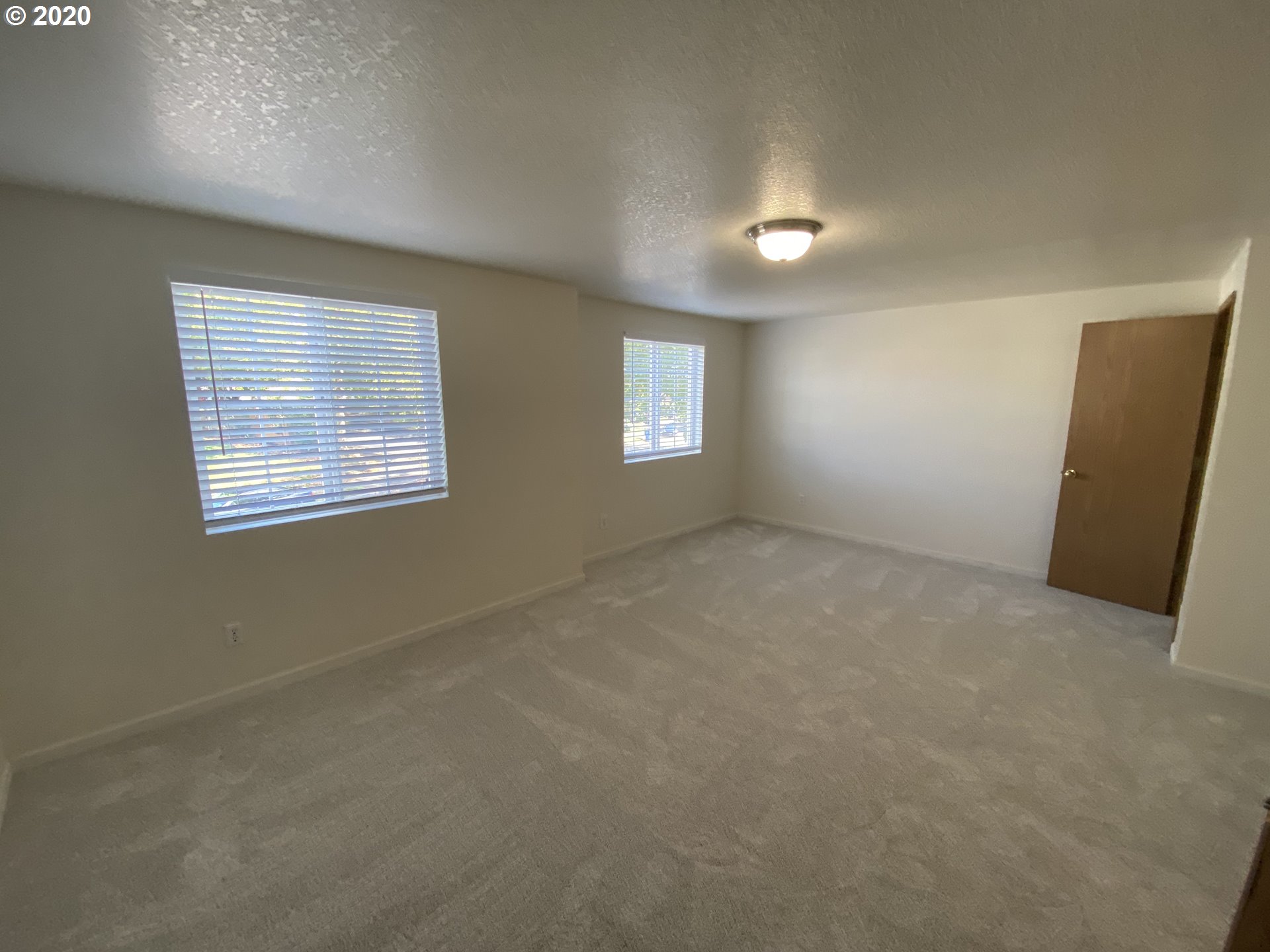 8292 Northeast Snowberry Loop Vancouver, WA 98664 - Photo 4 of 30