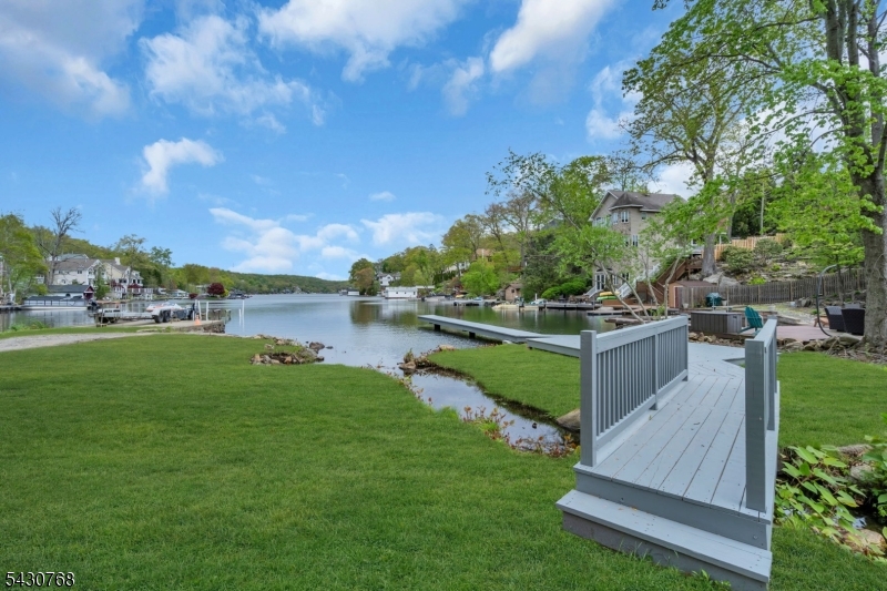 385 Maxim Drive Hopatcong, NJ 07821 - Photo 45 of 50