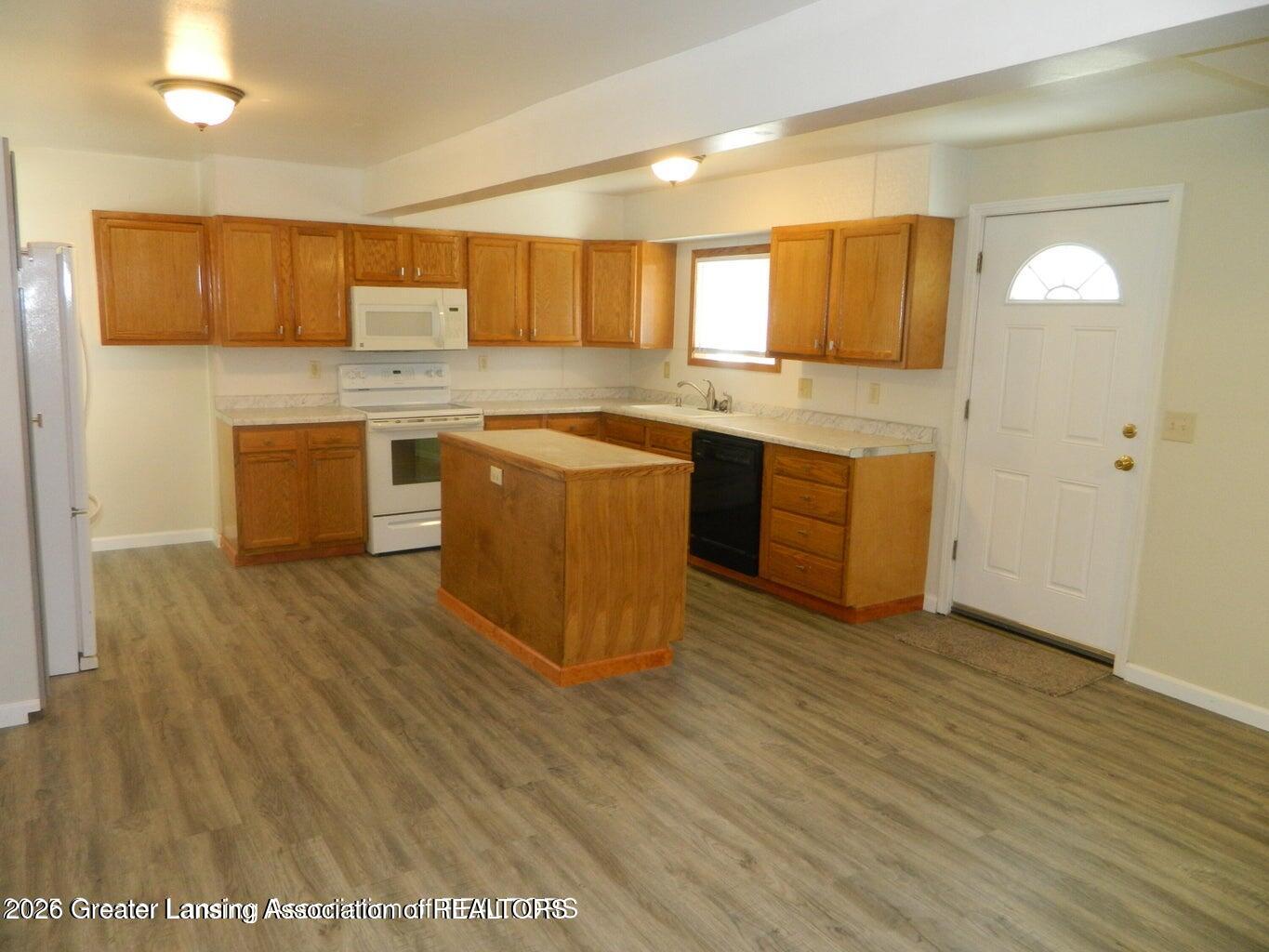 2936 Jolly Road Okemos, MI 48864 - Photo 3 of 19 jolly 3
