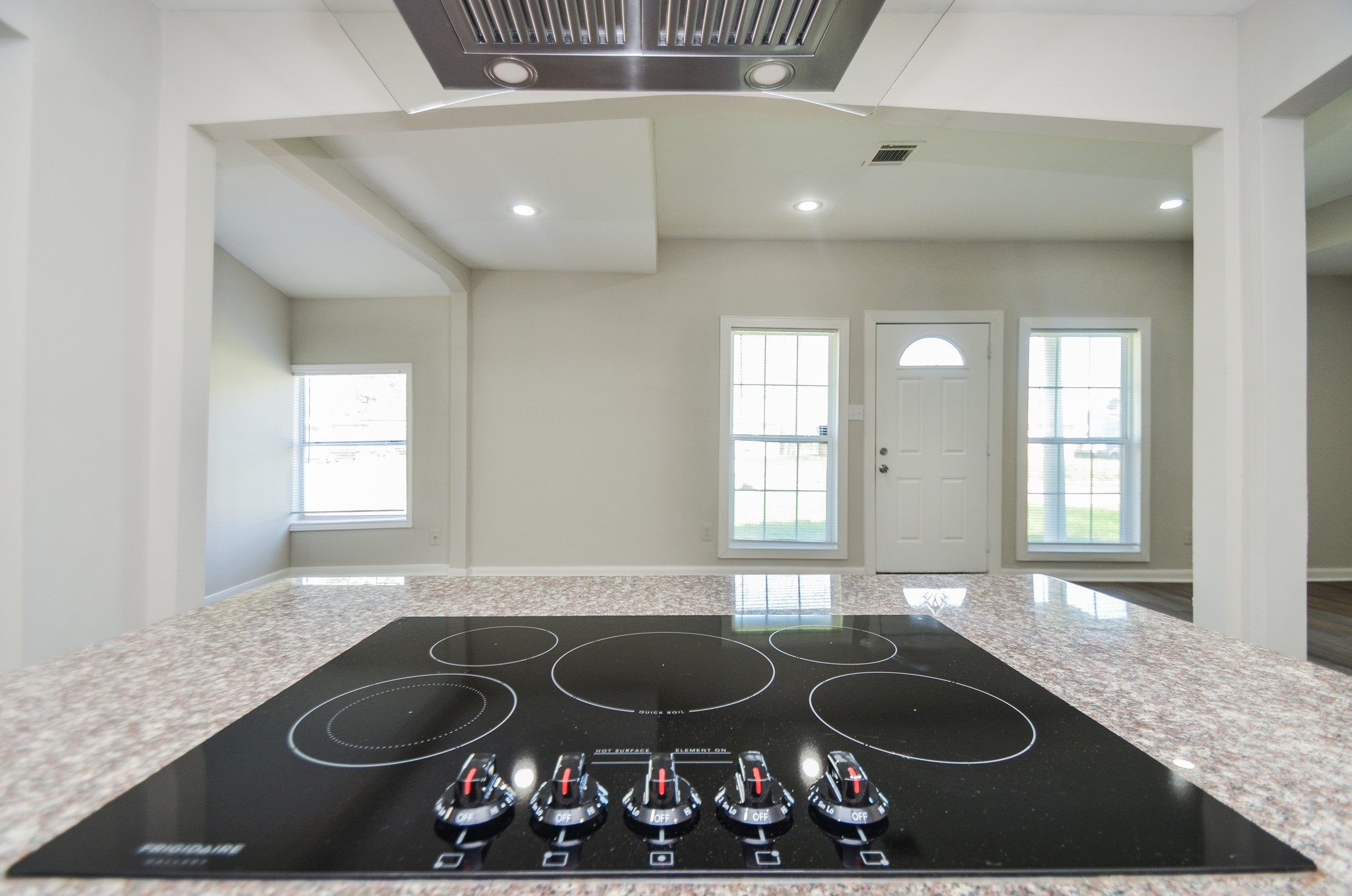5238 Keystone Street Houston, TX 77021 - Photo 13 of 31 Quick and easy cooking with a five-burner cooktop.