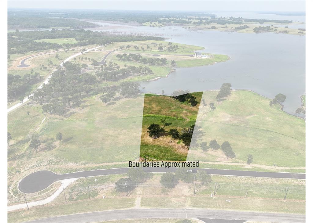 259 Lakeshore Terrace Windom, TX 75492 - Photo 2 of 35 a view of a balcony with an ocean view