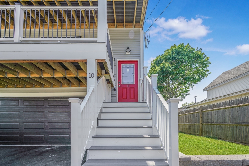 10 13th Street Wareham, MA 02558 - Photo 3 of 28