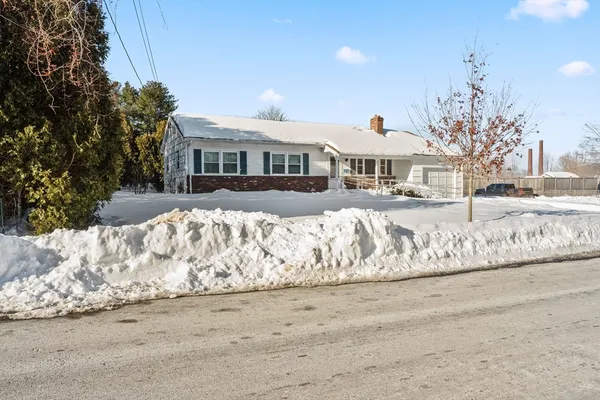 $565,000 | 28 Patriot Street, North Andover, MA 01845