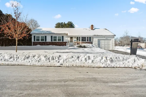 $565,000 | 28 Patriot Street, North Andover, MA 01845