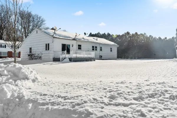 $565,000 | 28 Patriot Street, North Andover, MA 01845