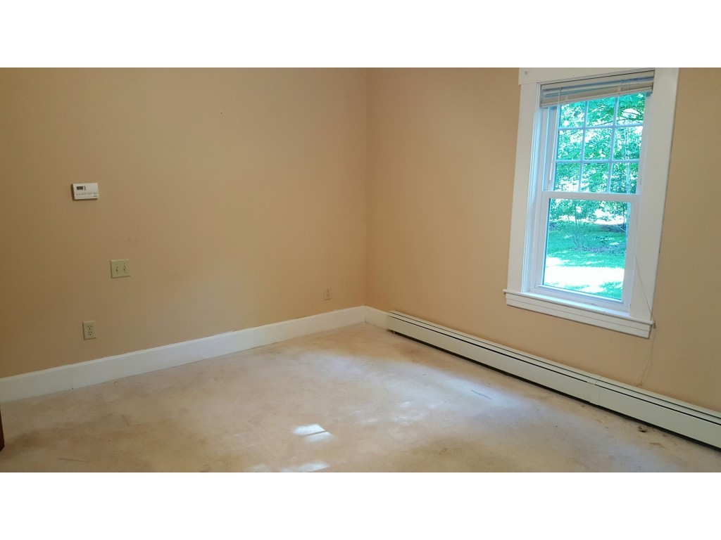 18 Tamarack Road Hopkinton, NH 03229 - Photo 5 of 24