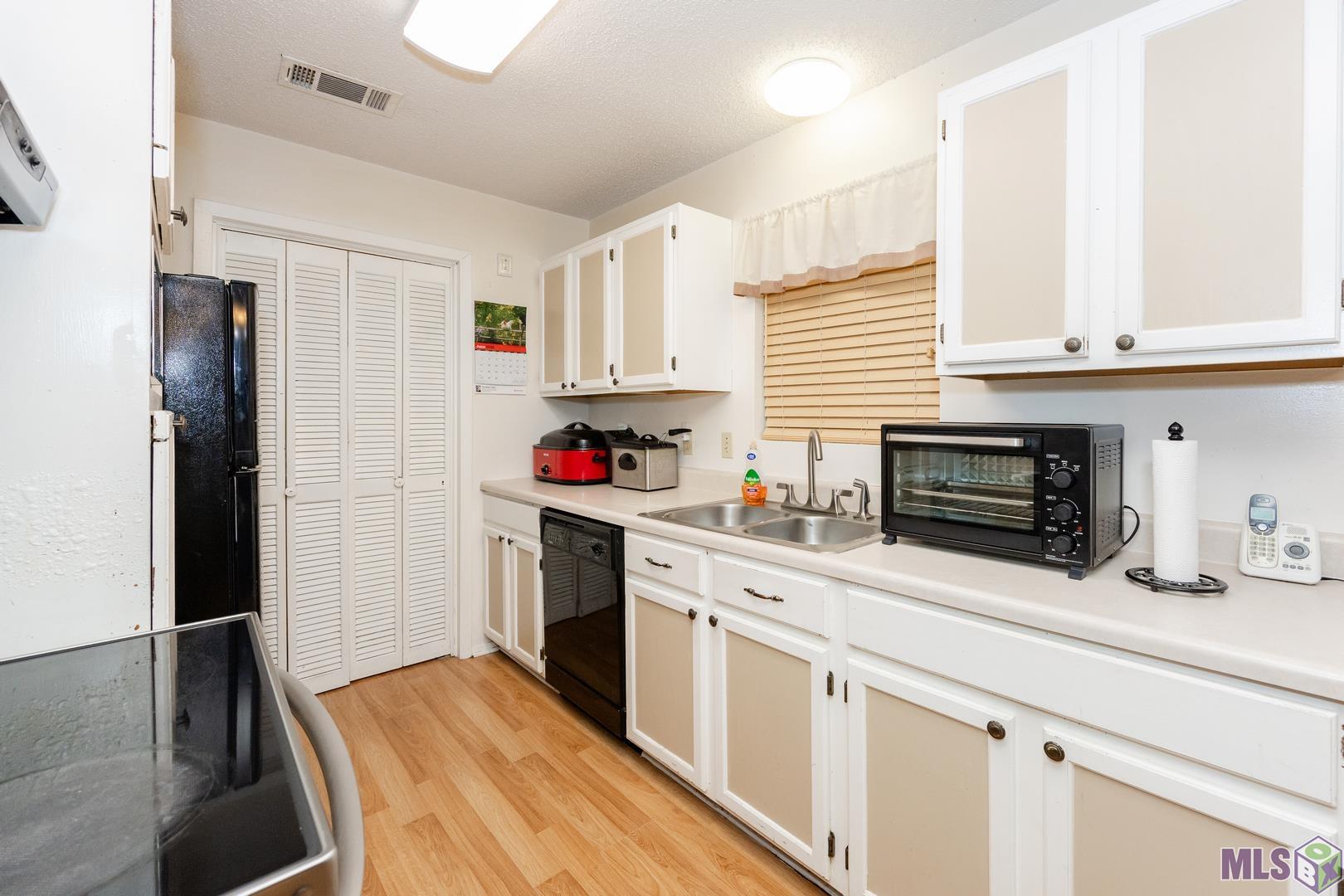 8274 Section Road Port Allen, LA 70767 - Photo 9 of 24