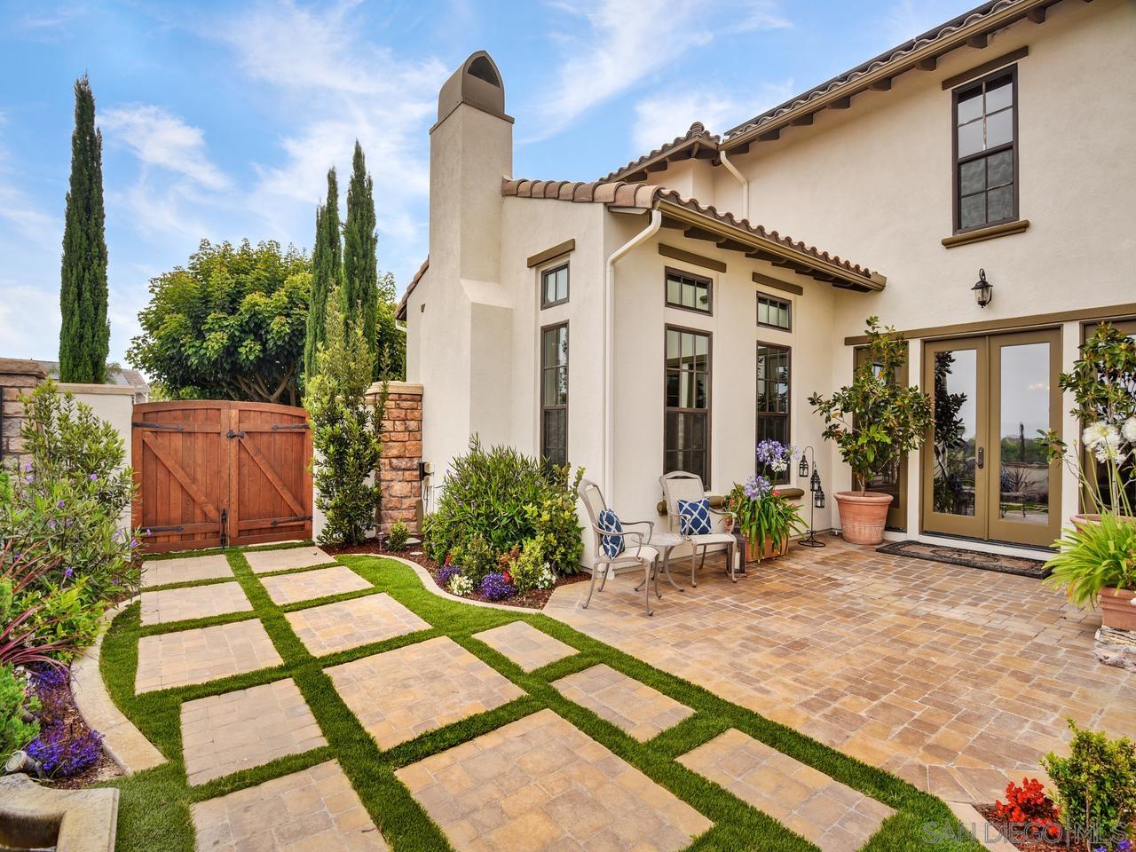 6676 Lemon Leaf Drive Carlsbad, CA 92011 - Photo 8 of 25