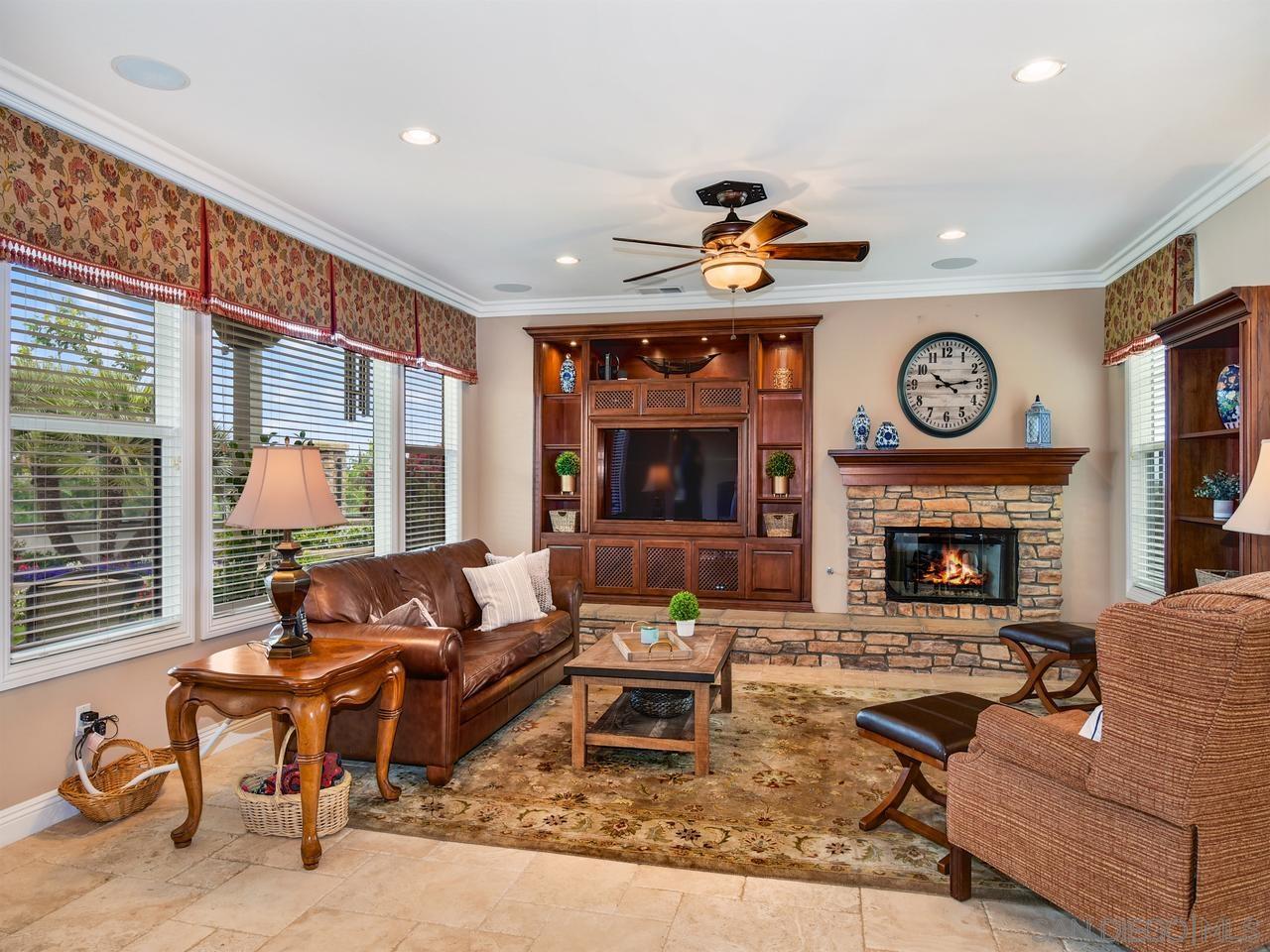 6676 Lemon Leaf Drive Carlsbad, CA 92011 - Photo 10 of 25