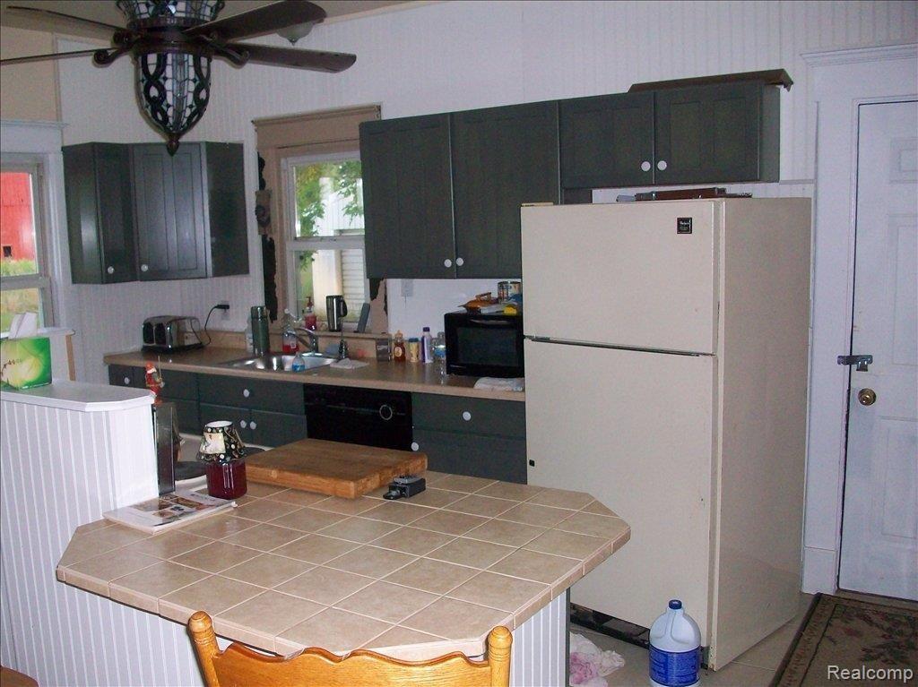2191 West Marlette Road Marlette, MI 48453 - Photo 4 of 14 2191 Marlette Kit