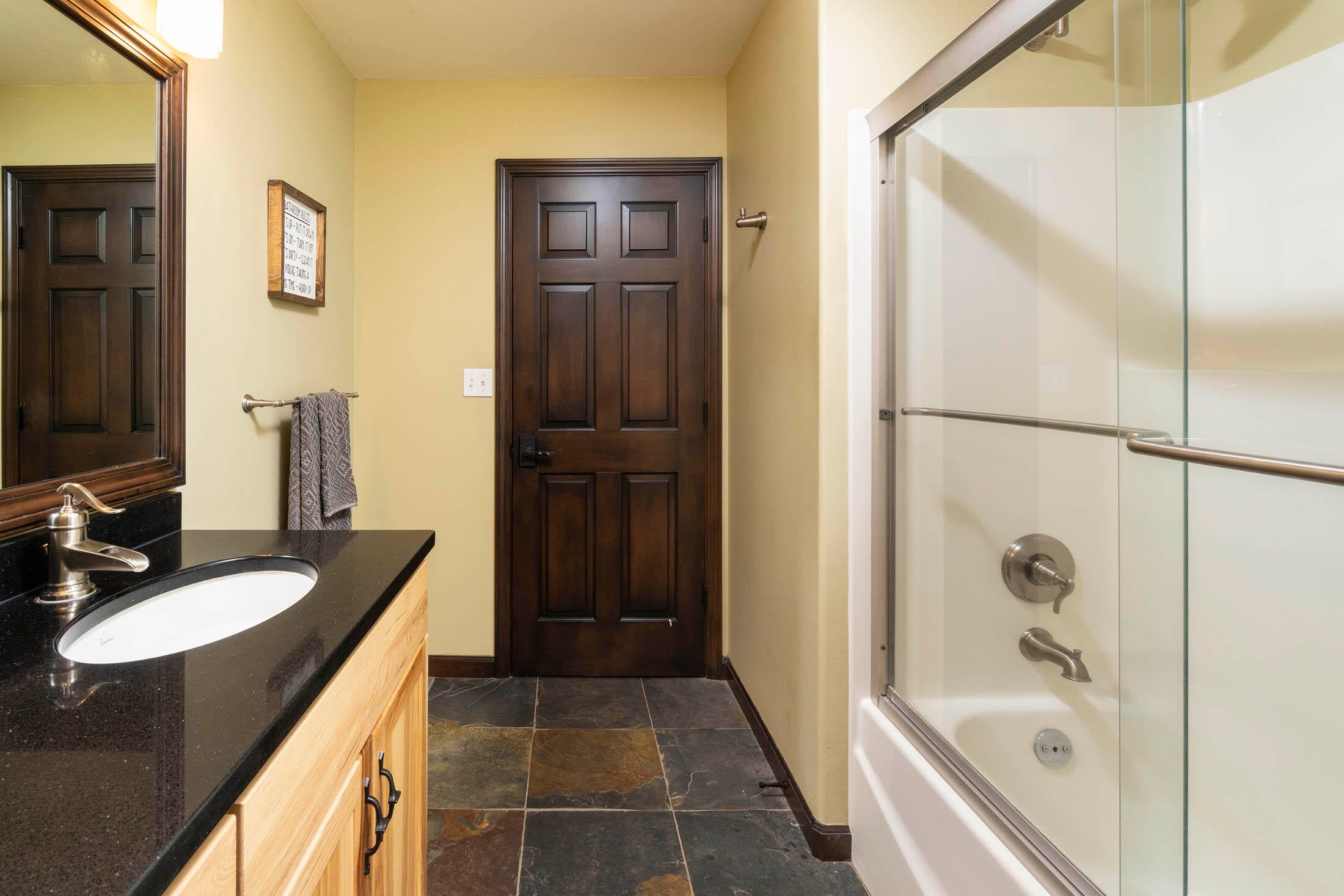 63595 O. B. Riley Road Bend, OR 97703 - Photo 21 of 32 Downstairs bathroom
