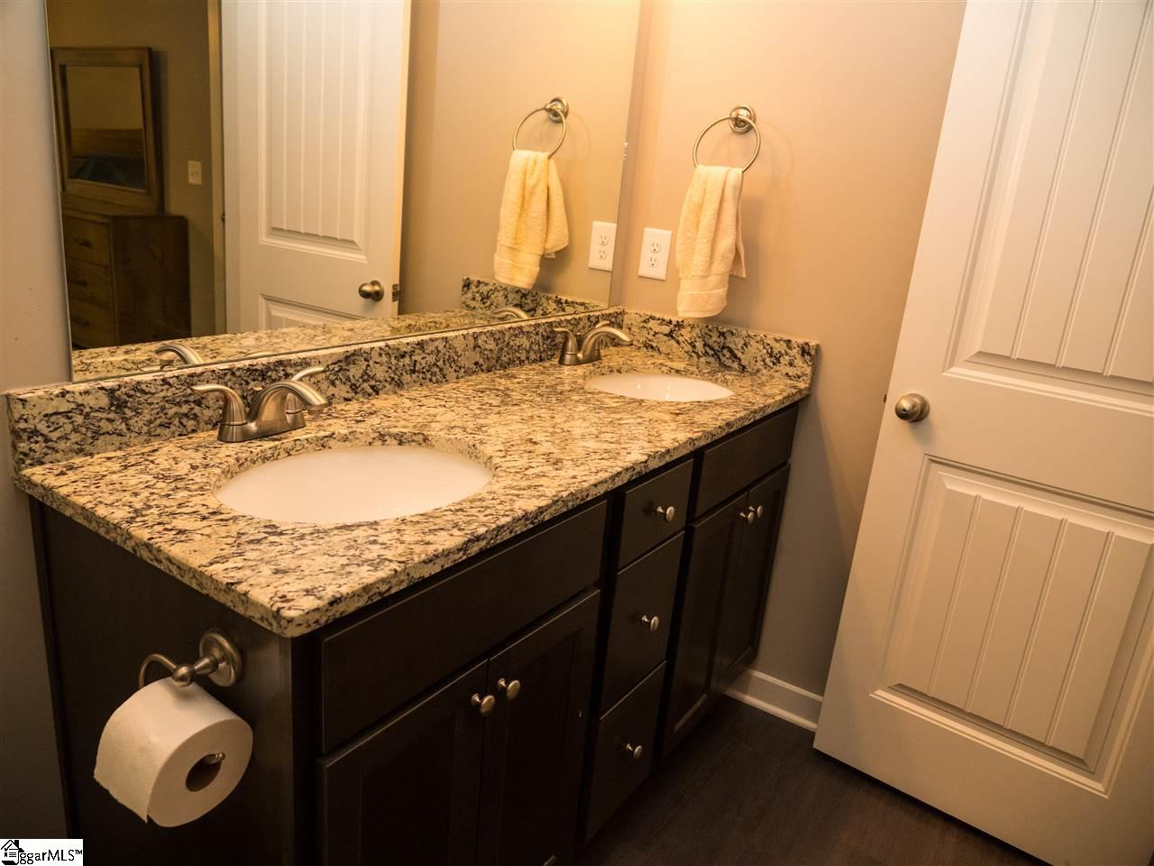 152 Ballenger Road Gray Court, SC 29645 - Photo 11 of 12