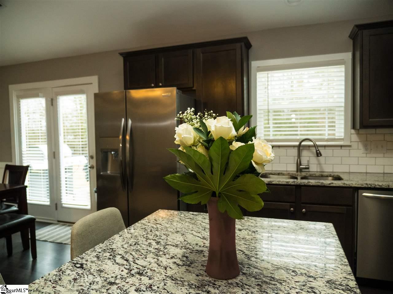 152 Ballenger Road Gray Court, SC 29645 - Photo 6 of 12