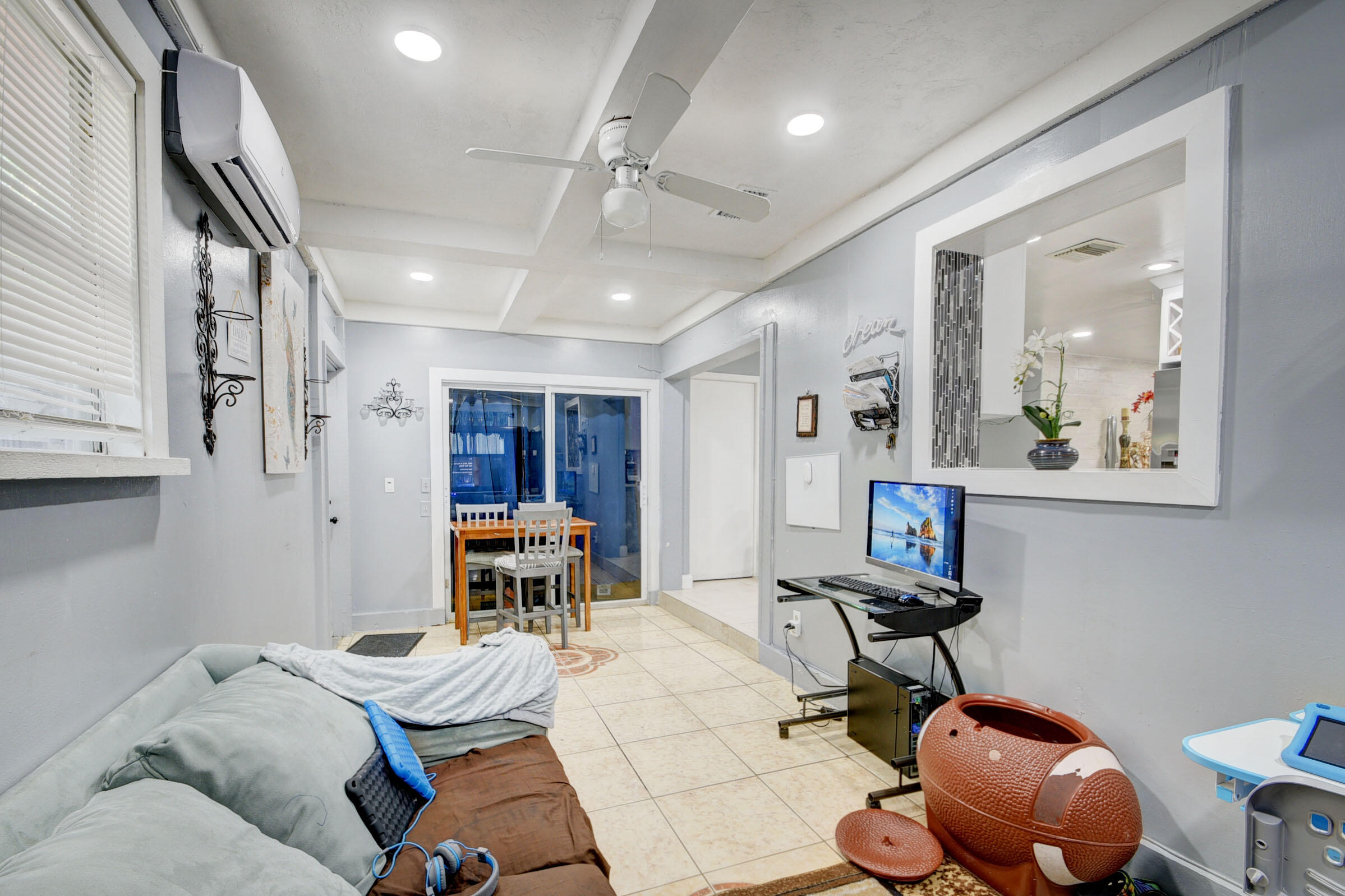 5811 Banana Road West Palm Beach, FL 33413 - Photo 12 of 38 24_house (24)