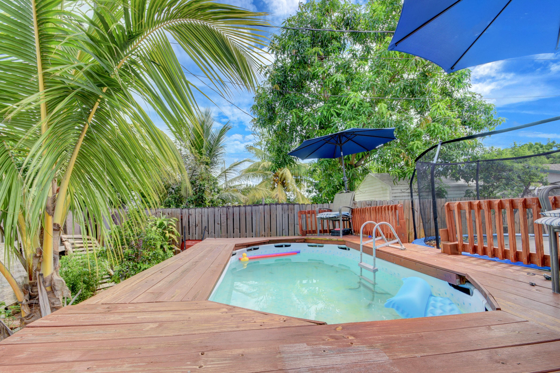 5811 Banana Road West Palm Beach, FL 33413 - Photo 3 of 38 33_house (33)