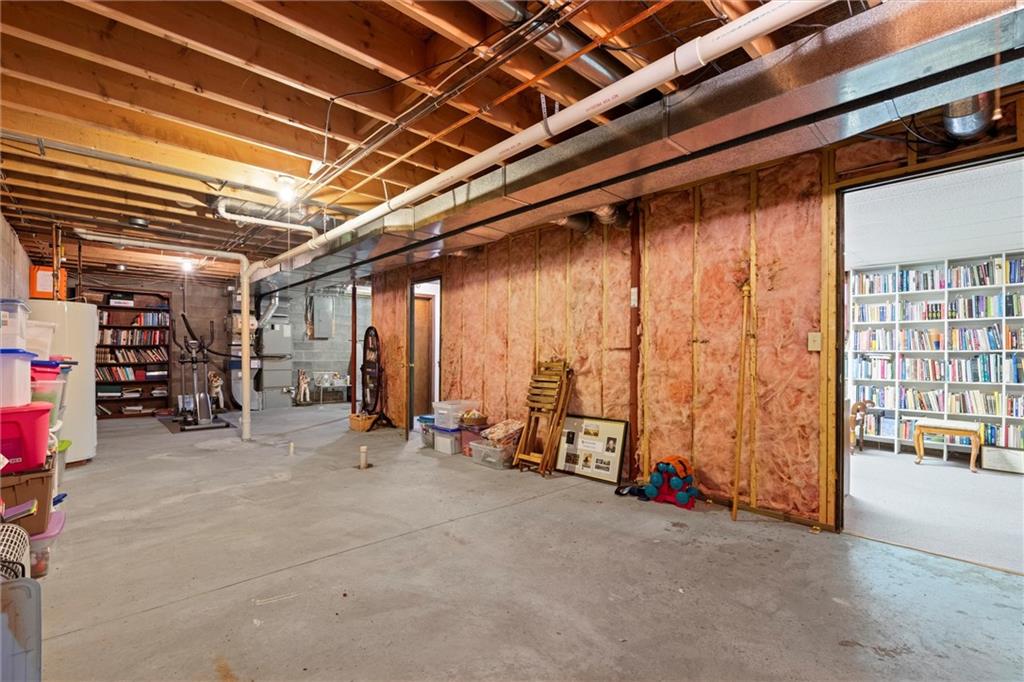 2997 Spangler Road Hermitage, PA 16148 - Photo 25 of 43 a view of empty room with wooden ceiling