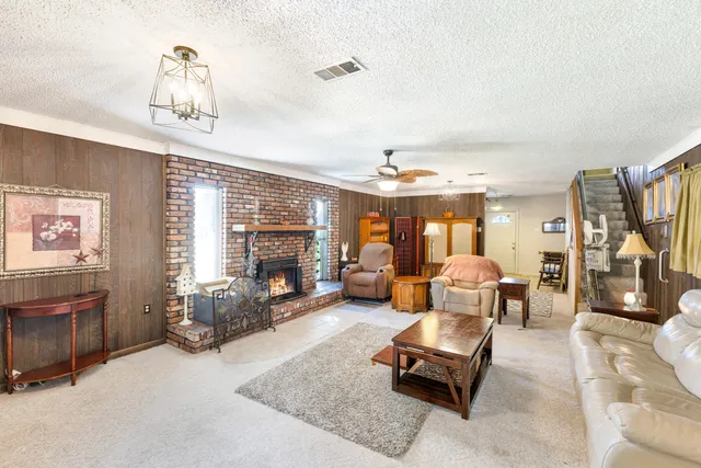 $499,999 | 176 Bourbon Street, Freeport, FL 32439