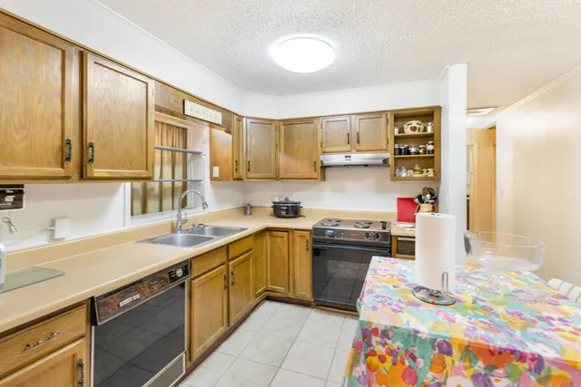 $499,999 | 176 Bourbon Street, Freeport, FL 32439