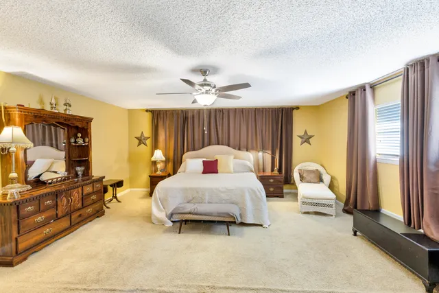 $499,999 | 176 Bourbon Street, Freeport, FL 32439