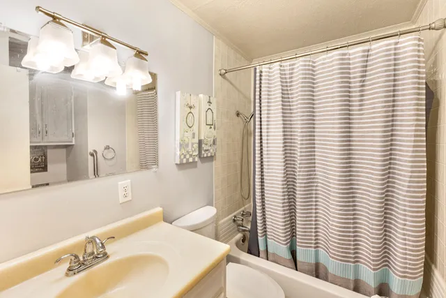 $499,999 | 176 Bourbon Street, Freeport, FL 32439