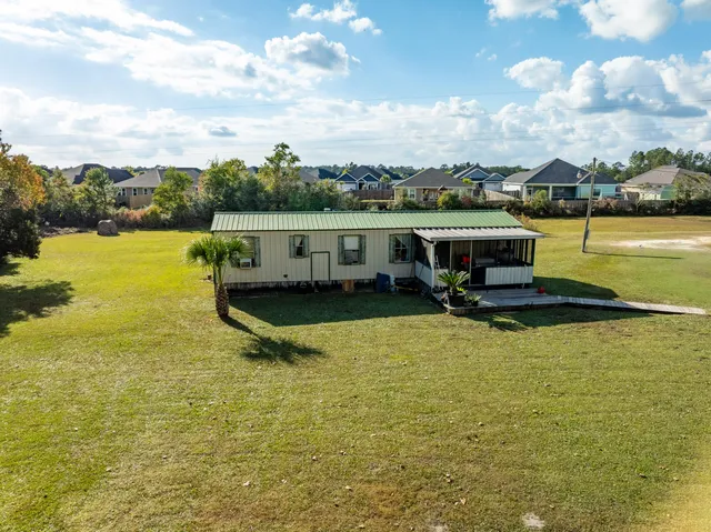 $499,999 | 176 Bourbon Street, Freeport, FL 32439