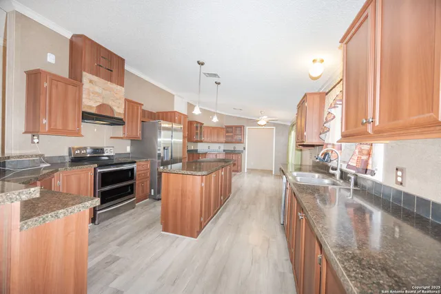 $440,000 | 590 County Road 4614, Castroville, TX 78009