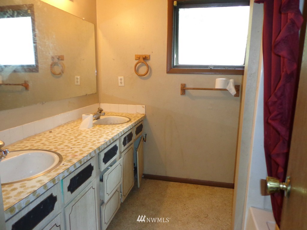 20 Klondike Road Republic, WA 99166 - Photo 4 of 21