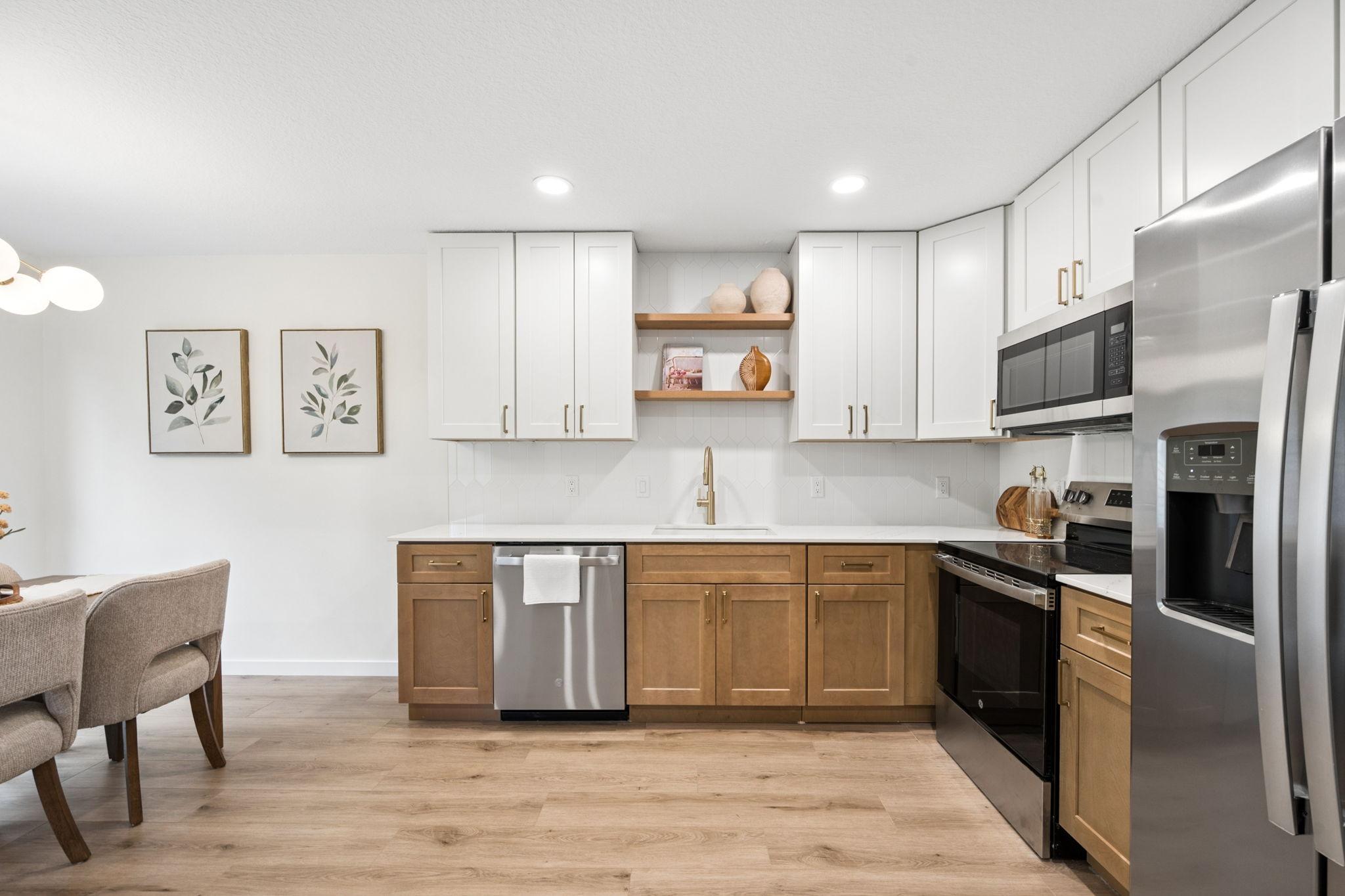 18121 Covington Path Minnetonka, MN 55345 - Photo 2 of 6