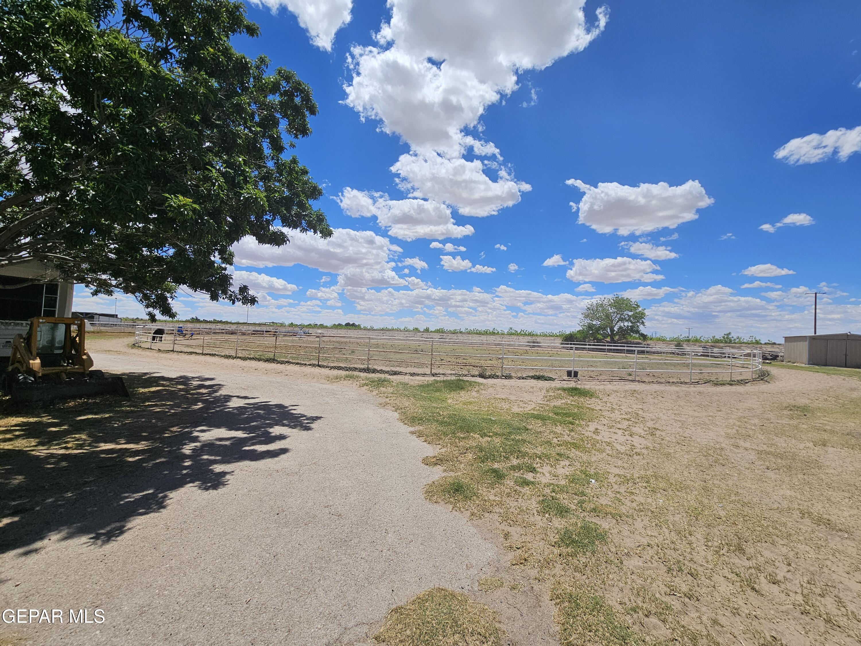 6651 Strahan Road El Paso, TX 79932 - Photo 15 of 60 20240517_135824