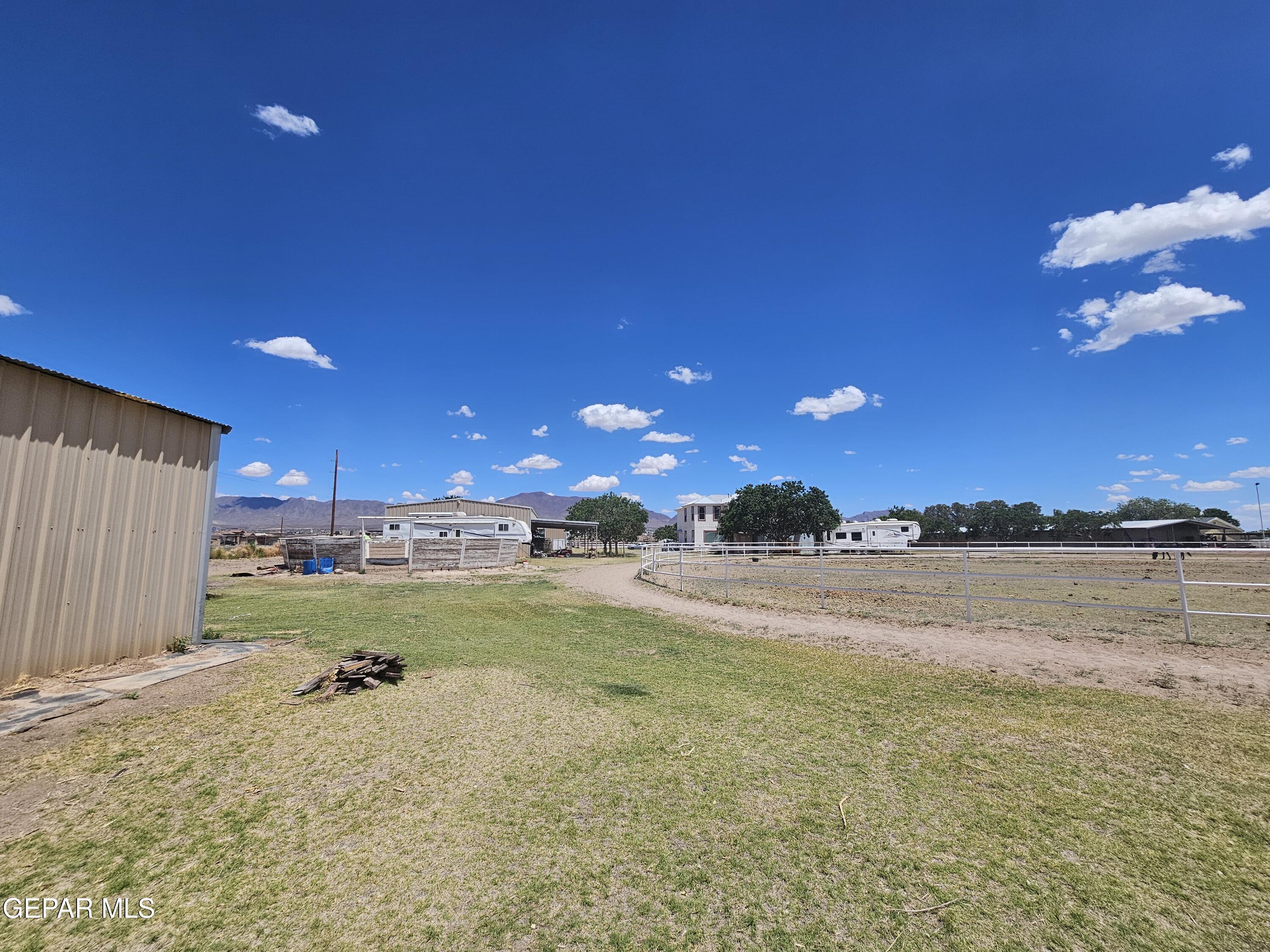 6651 Strahan Road El Paso, TX 79932 - Photo 16 of 60 20240517_135930