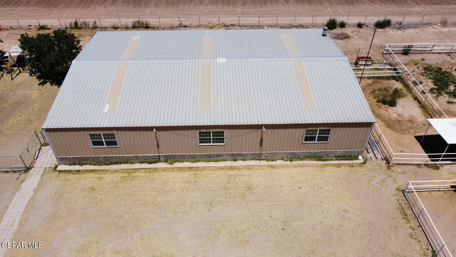 6651 Strahan Road El Paso, TX 79932 - Photo 9 of 60 IMG-20240520-WA0061