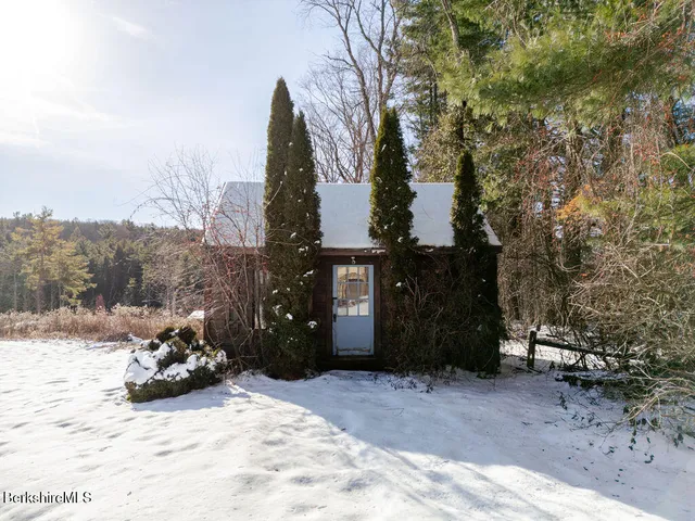 $425,000 | 470 Main Road, Monterey, MA 01245