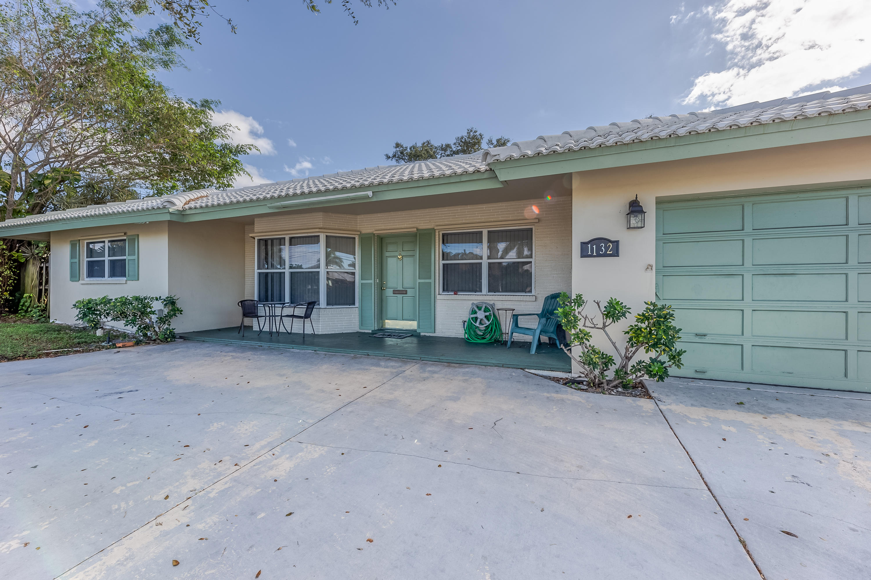 1132 Southwest 11th Street Boca Raton, FL 33486 - Photo 4 of 16 daigle-5
