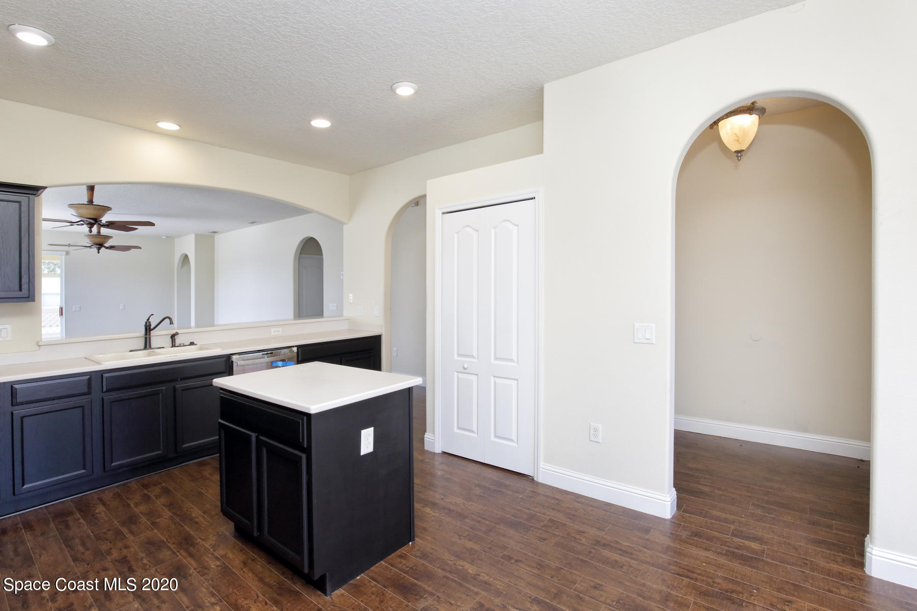 1401 Bridgeport Circle Rockledge, FL 32955 - Photo 10 of 32 Bridgeport_010