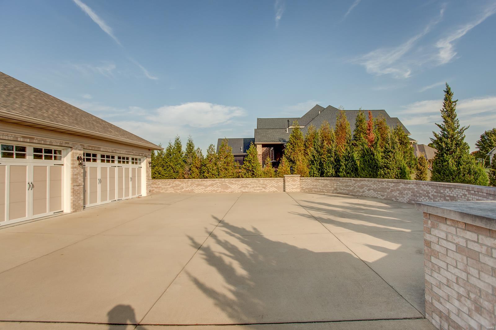 1001 Bluff Pointe Court Caseyville, IL 62232 - Photo 11 of 94