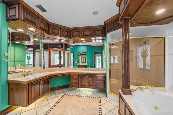 $525,000 | 4244 North Cambridge Way, Pace, FL 32571