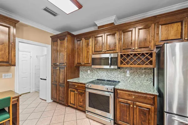 $525,000 | 4244 North Cambridge Way, Pace, FL 32571