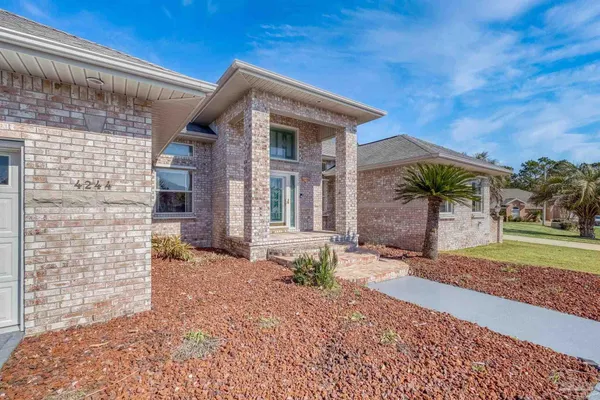 $525,000 | 4244 North Cambridge Way, Pace, FL 32571