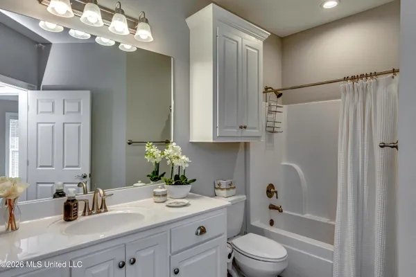 $285,000 | 1720 Sweetwater Drive, Pearl, MS 39208