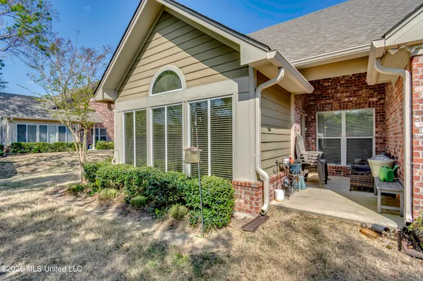 $285,000 | 1720 Sweetwater Drive, Pearl, MS 39208