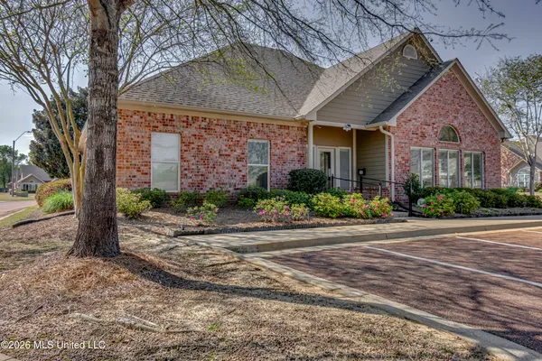 $285,000 | 1720 Sweetwater Drive, Pearl, MS 39208