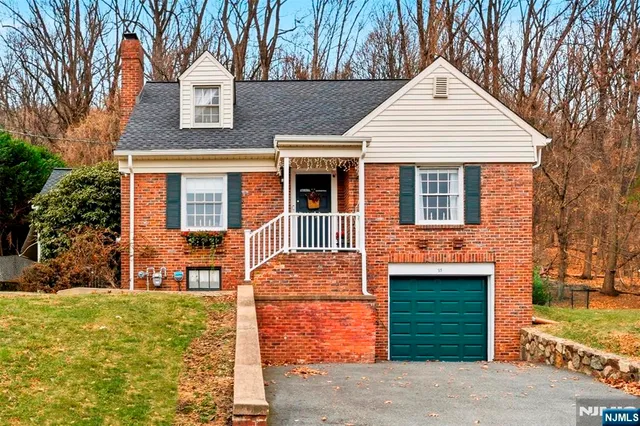 $569,999 | 95 Hillside Drive, North Haledon, NJ 07508