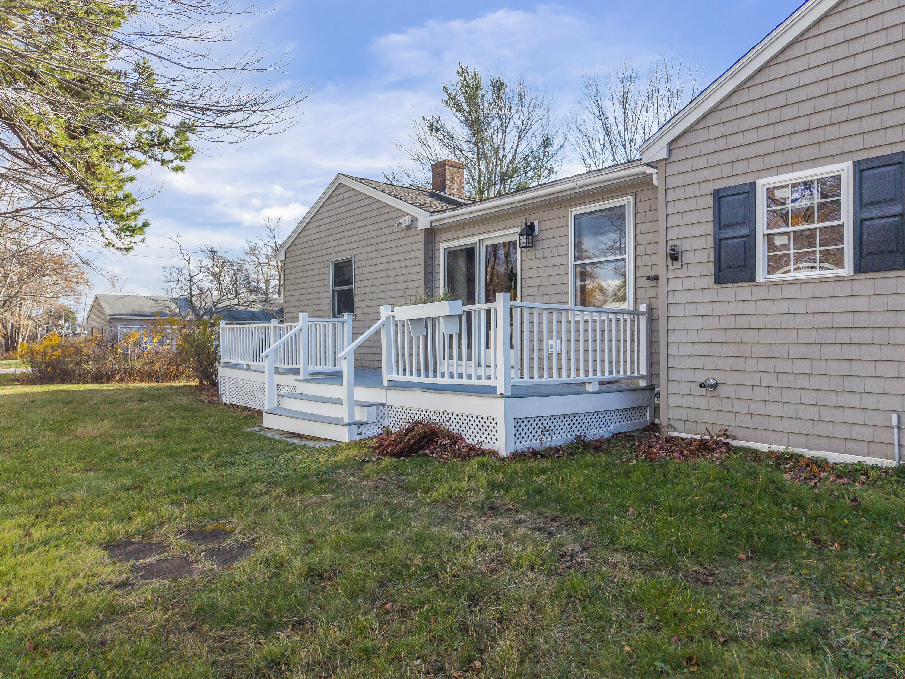 48 Howard Avenue Wells, ME 04090 - Photo 5 of 54 e For Sale 48 Howard Avenue_0103